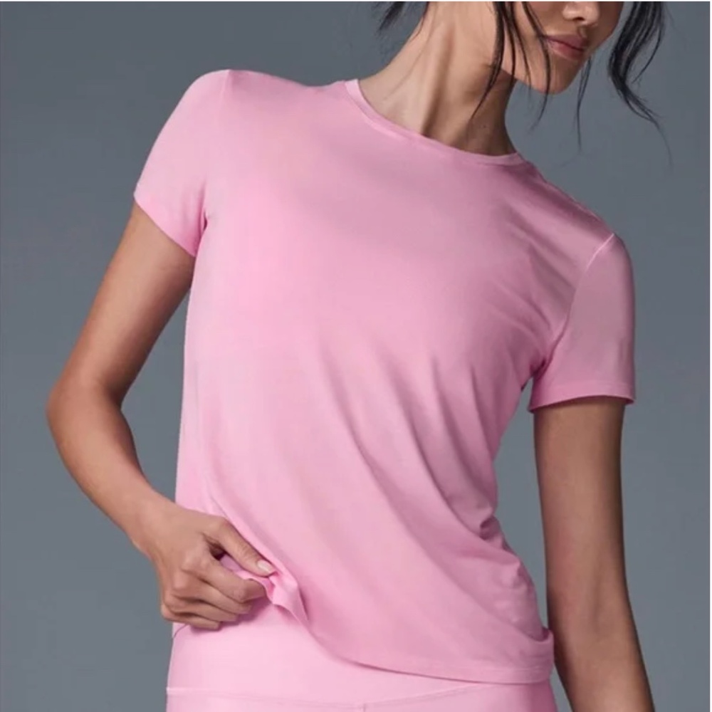 New Alo Yoga All Day Short Sleeve - Sweet Pink L Authentic limited